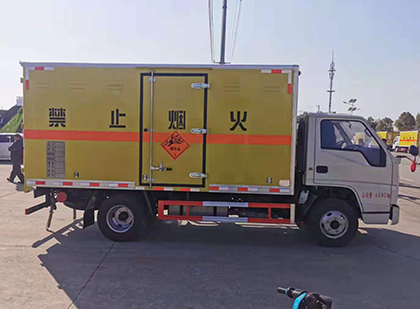 固原爆破器材运输车
